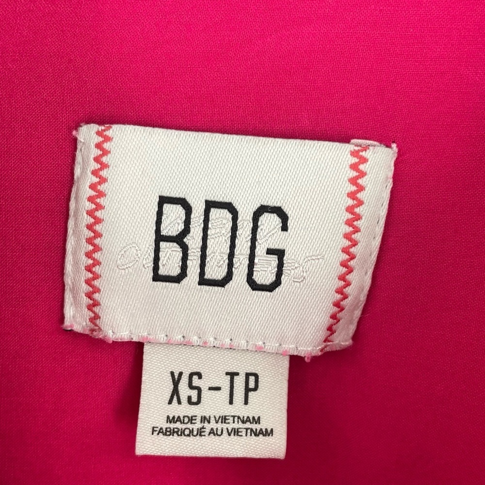 Urban Outfitters BDG Rodney Hot Pink Corduroy Cropped Button-Down Shirt Jacket - Picture 3 of 13